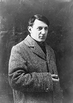 Drucke von Bildnis eines unbekannten Photographen des jungen Pablo Picasso aus dem Jahr 1908, Paris, Frankreich Pablo Picasso (25. Oktober 1881 Málaga, Spanien - 8) Pablo Picasso Drucke: Portrait eines unbekannten Fotografen von dem jungen Pablo Picasso aus dem Jahr 1908.