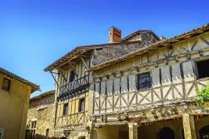 Deserted French Village Drucke: Ancient architecture at Perouges village in France during a sunny day