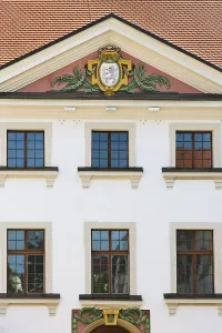 Swabian Alb Architecture Drucke: Coat of arms in the triangular gable