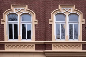 Deserted German Houses Drucke: Decorative window frames, around 1900