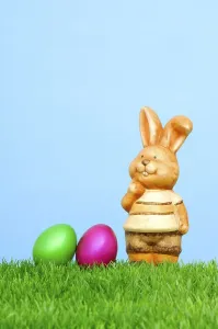 Deserted Lawn Scene Drucke: Porcelain Easter bunny and Easter eggs