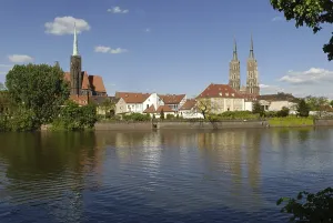 Christian Buildings In Europe Drucke: View over the Oder River, Wroclaw Cathedral