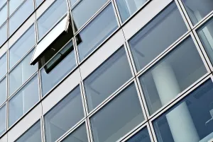 Modern Commercial Buildings Drucke: Window front with one open window