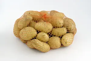 Nutrition Facts Potatoes Drucke: Potatoes in a net