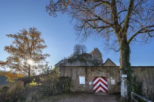 Fortification In Europe Drucke: Pottenstein Castle, built around 1070