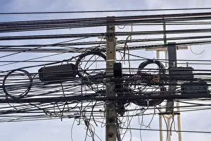 Energy Efficiency Tips Drucke: Power lines Cable clutter