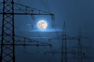 Electric Power Supply Lines Drucke: Power masts in the moonlight