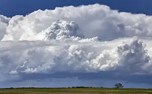 Canada Weather Forecast Drucke: Prairie Storm Clouds Canada Saskatchewan Dramatic Summer