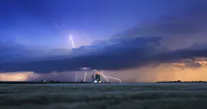 Cloudy Atmospheric Photography Drucke: Prairie Storm Clouds Canada Saskatchewan Dramatic Summer