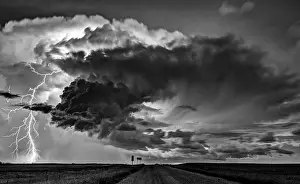 North America Thunderstorms Drucke: Prairie Storm Clouds in Saskatchewan Canada dramatic Lightning