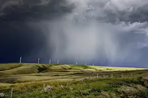 Severe Weather Conditions Canada Drucke: Prairie Storm Clouds in Saskatchewan Canada dramatic Scene