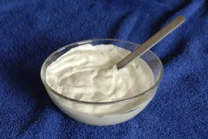 Food Photography Bowl Drucke: Preparation of quark
