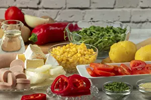 Salad Ingredients List Drucke: Preparation for salad with potatoes