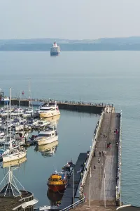 Great Britain Coastal Scenes Drucke: Princess Pier in Torquay, Devon