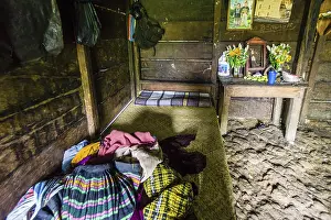 Latin America Religious Architecture Drucke: Private syncretic altar, Lancetillo