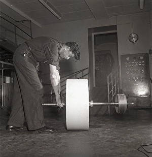 Black And White Factory Scene Drucke: Producing postage stamps in the 1950s