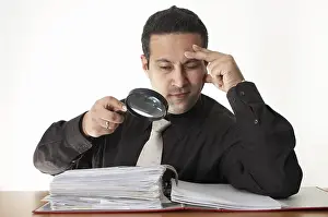 Business Attire Man Drucke: To proofread documents