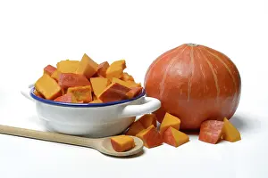 Nutrition Meal Drucke: Pumpkin and pumpkin cubes in shell, Germany