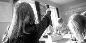 Indoor Educational Setting Drucke: Pupils in the classroom