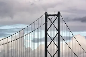 Suspension Bridge Scotland Drucke: Pylon and cables of the Forth Road Bridge