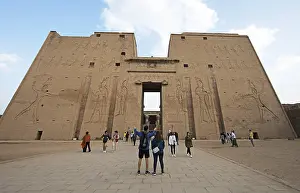 Egyptian Sacred Building Drucke: Pylon of the Temple of Edfu, Egypt