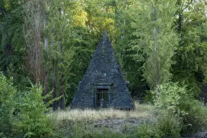 German Federal Republic Historical Sites Drucke: Pyramid in memory of Prince Frederick