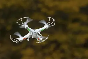 Quadcopter Technology Drucke: Quadcopter, drone with camera
