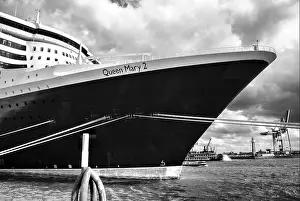 Elbe Philharmonic Hall Drucke: Queen Mary 2