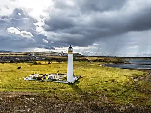 British Lighthouse Drucke: Rain Clouds over Barns Ness Lighthouse from a drone