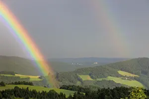 Rainbow In Europe Drucke: A rainbow and Bernstein castle