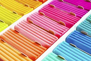 Full Frame Artwork Drucke: Rainbow colors of modeling clay