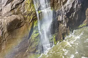 Natural Reserve RSA Drucke: Rainbow on tips at the Orange River waterfall