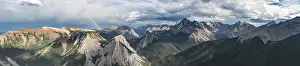 Panoramic Mountain Landscape Drucke: Rainbow view over mountain landscape