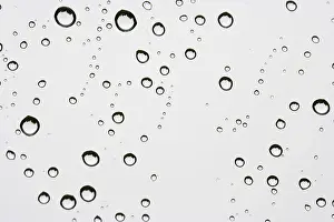 Rainy Weather Scene Drucke: Raindrops on glass window