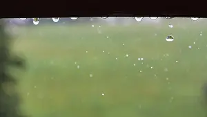 Text Free Background Image Drucke: Raindrops hanging on the window frame