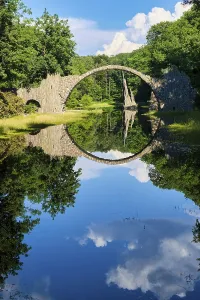 Basalt Columns Europe Drucke: Rakotz Bridge, also Devil's Bridge