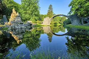 Gerahmter Druck : Rakotzbrücke, auch Teufelbrücke. Gerahmter Druck : Rakotzbrücke, auch Teufelbrücke.
