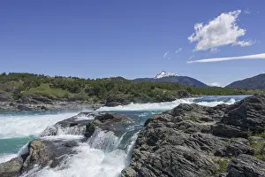 Cordillera De Los Andes Mountains Drucke: Rapids of the Baker River, Cochrane