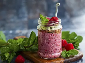 Vegan Dessert Ideas Drucke: Raspberry and chia seeds pudding in jar for breakfast