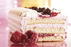 High Calorie Desserts Drucke: Raspberry cream cake