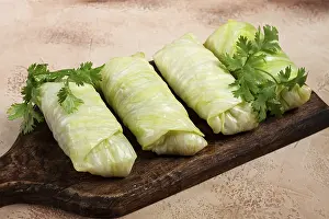 Balkan Peninsula Dishes Drucke: Raw cabbage rolls, not cooked, with minced meat