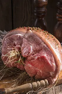 Rare Meat Dish Drucke: Raw rustic roast