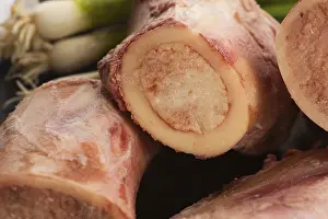 Deserted Garden Produce Drucke: Raw uncooked beef bone marrow