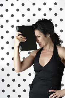Woman Reading Book Drucke: Reading literature