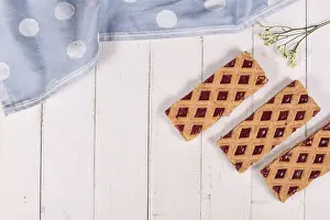 European Bakery Goods Drucke: Rectangular slices of pie called Linzer Torte