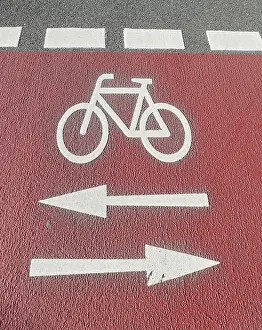 Bicycle Lane Marking Drucke: Red cycle path with ground marking, Germany