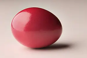 Coloured Easter Eggs Drucke: Red Easter egg