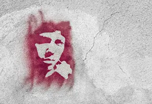 Schablonen-Graffiti Drucke: Roter Fleck auf Wand. Stencil-Graffiti.