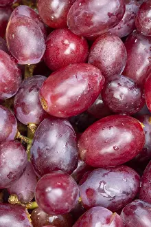Wine Grape Background Drucke: Red grapes grape grape fruit fruit background from above