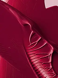 Abstrakte Kunst Drucke: Rotes Lippenstift oder Lipgloss-Textur als kosmetischer Hintergrund.